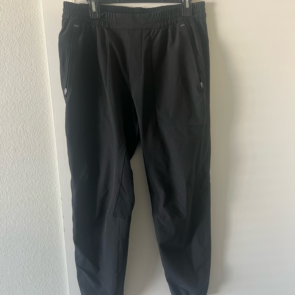 Lululemon License to Train Large Joggers